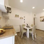 Apartment Dendo