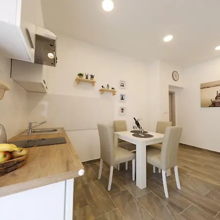 Apartment Dendo