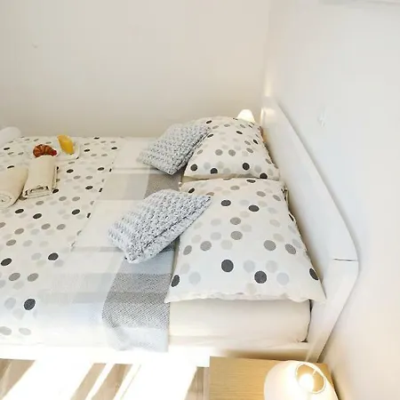 Dendo Apartment *